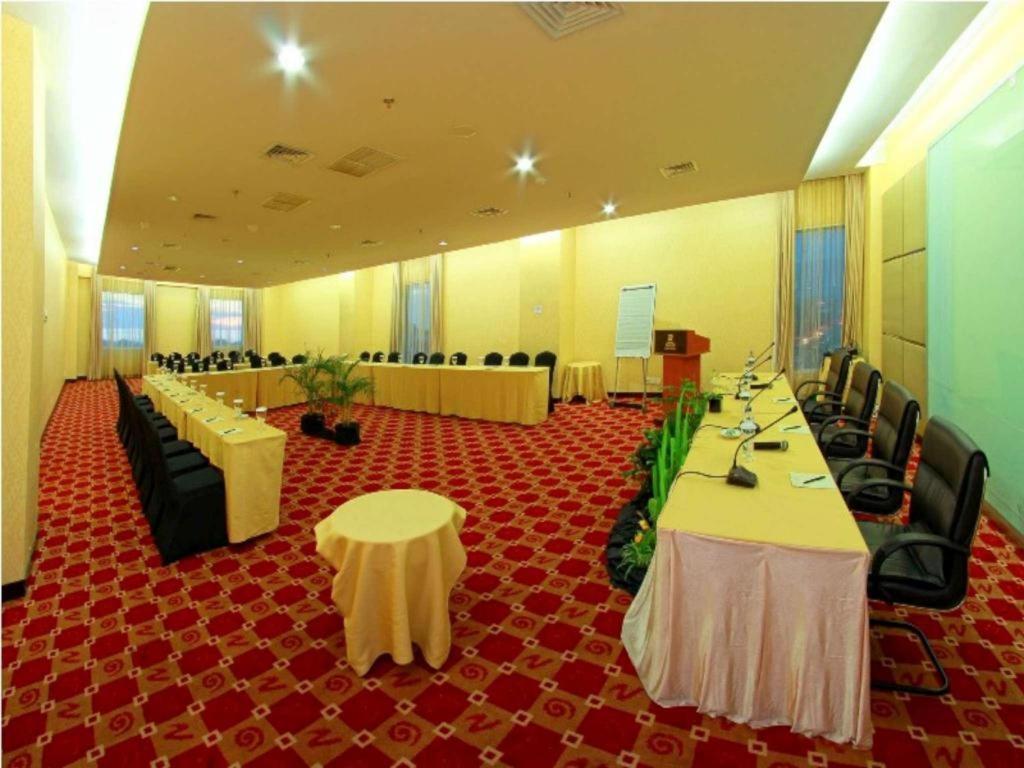 פדאנג Grand Basko Hotel מראה חיצוני תמונה