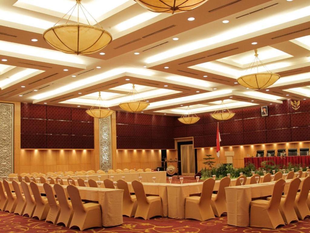 פדאנג Grand Basko Hotel מראה חיצוני תמונה